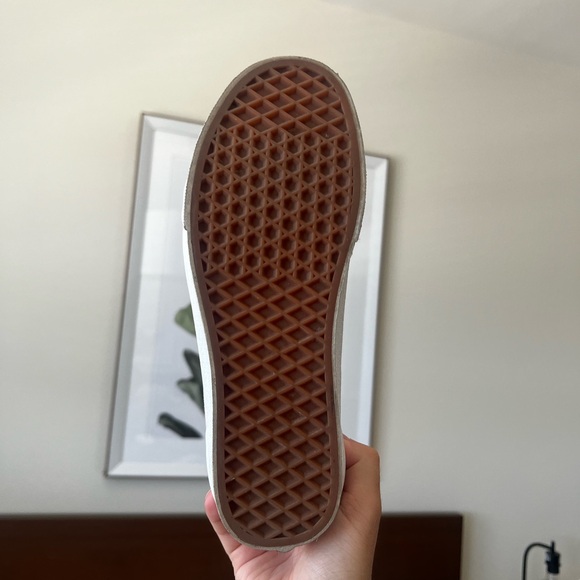 Vans - Picture 4 of 4